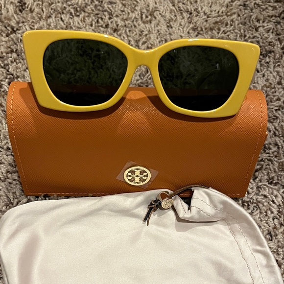Tory Burch TY7189U Yellow Rectangle Sunglasses | NWT - Picture 1 of 8
